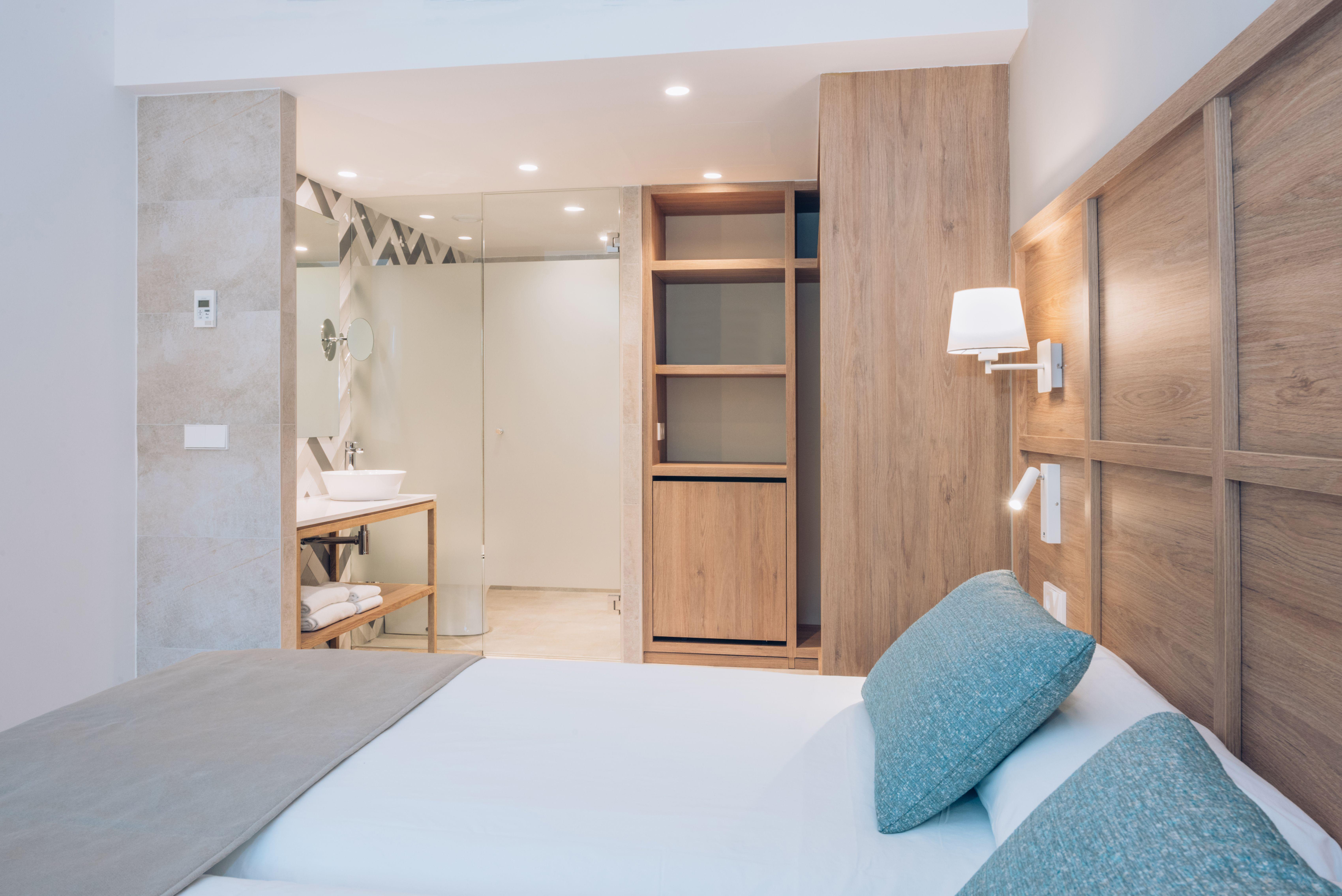 Hotel Iberostar Cala Domingos 4*